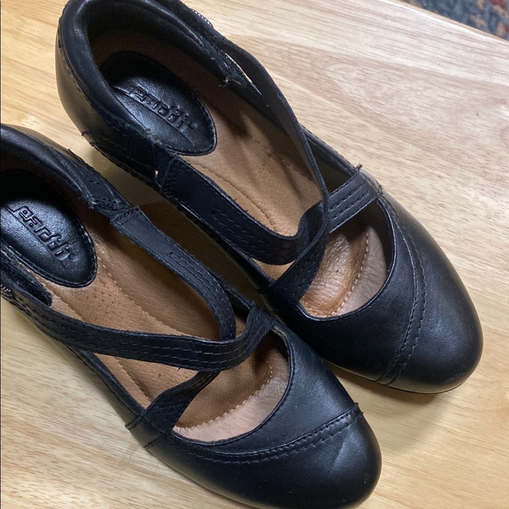 Earth Black Leather Strappy Pumps Mary Jane Crisscross Career Comfy Work
